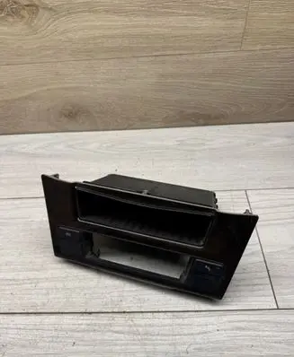 BMW 5 E60 E61 Glove box 51456 52850610 9139391
