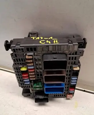 Citroen C4 II Fuse box set 9677987180 BSMAB100