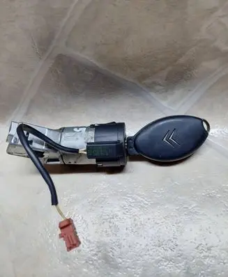 Citroen C5 Ignition lock 9648445180