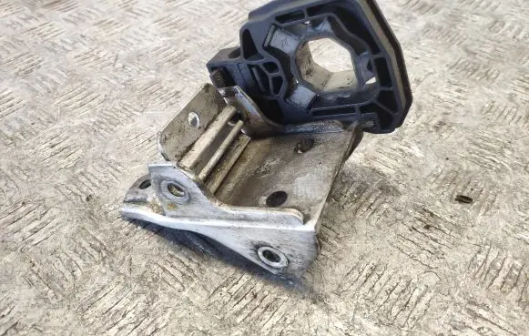 BMW 7 F01 F02 F03 F04 Radiator support slam panel bracket 7186513