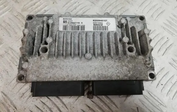 Renault Kangoo II Engine control unit/module 8200946157 8200749952 S126027152A