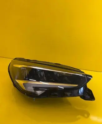 Opel Corsa F Headlight/headlamp 39162654