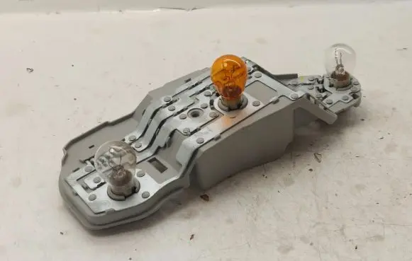 Toyota Corolla Verso AR10 Tail light bulb cover holder 815550F050