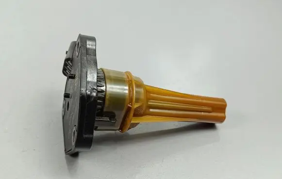 Cupra Formentor Oil level sensor 04C907660A