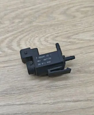 Volvo V70 Turbo solenoid valve 30611668 72224010 06T170
