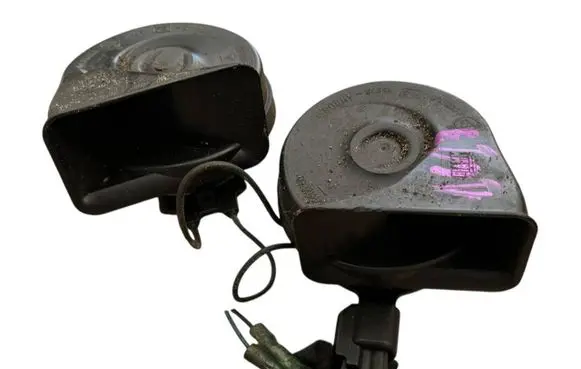 Ford Mondeo MK IV Horn signal 0055306 am80s