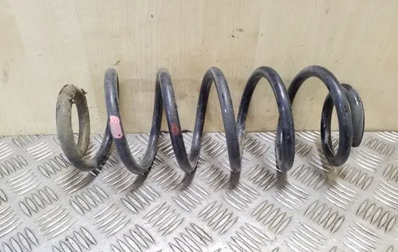 Toyota Verso Rear coil spring