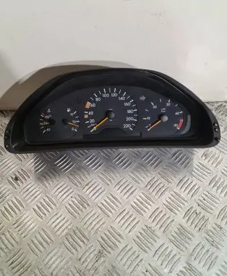 Mercedes-Benz E W210 Speedometer (instrument cluster) 2105401248