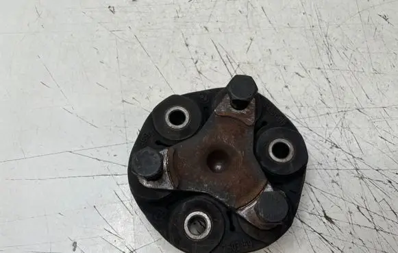 BMW X5 E53 Rear prop shaft donut coupling/joint 7503159