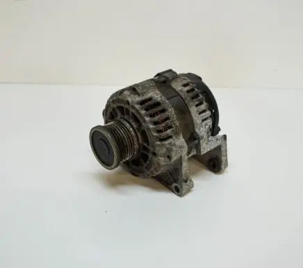 Opel Insignia A Generator/alternator 13579666