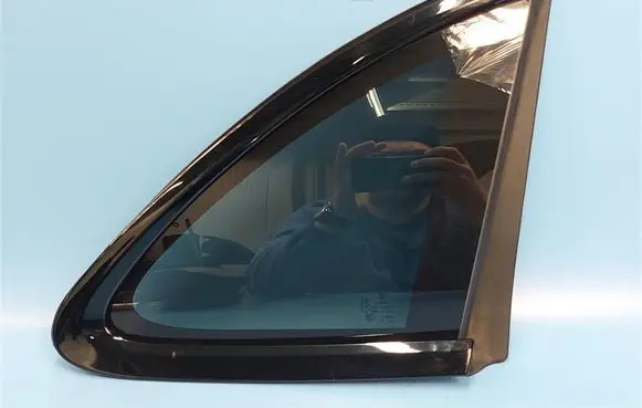 Porsche Panamera (971) Rear side window 974845298F