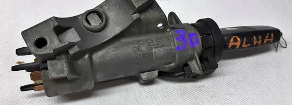 Audi A4 S4 B5 8D Ignition lock 4B0905851B