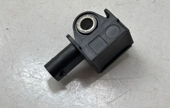 BMW X5 F15 Airbag deployment crash/impact sensor 9224177 65779224177 140808