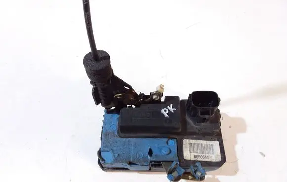Volvo V70 Front door lock