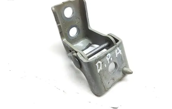 Peugeot 3008 II Front door lower hinge 