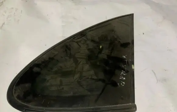 Opel Vectra B Rear side window