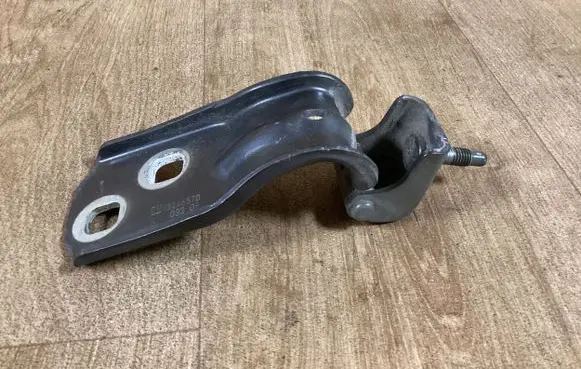 Opel Insignia A Tailgate/trunk/boot hinge 13246570 04997681