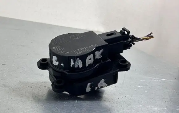 Ford C-MAX II Air flap motor/actuator AV6N19E616AA