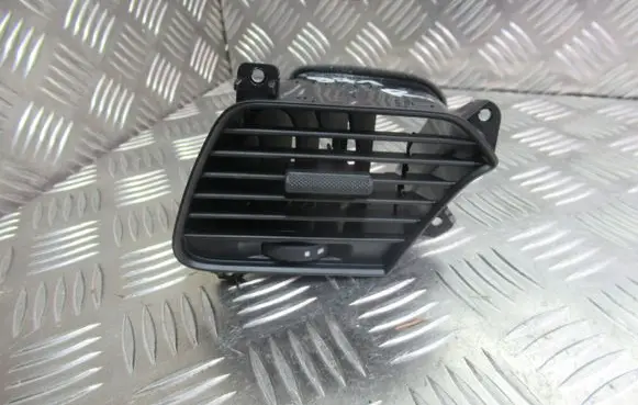 Porsche Panamera (971) Dashboard air vent grill cover trim
