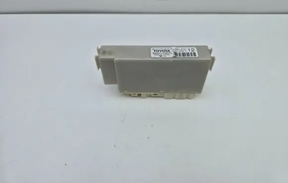 Toyota Prius+ (ZVW40) Other control units/modules 72818791 8264175070 273005003