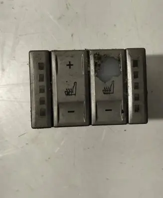 Ford Mondeo MK IV Seat heating switch 6M2T19K314AB 070611