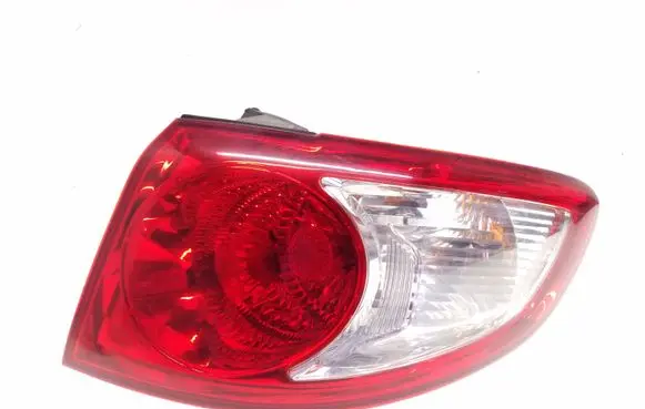 Hyundai Santa Fe Rear/tail lights 924022B000