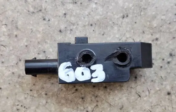 Audi A6 S6 C8 4K Exhaust gas pressure sensor 04L906051AB07A 04L906051AB