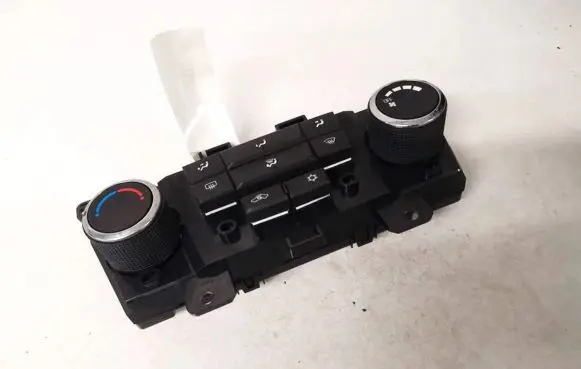 Chevrolet Cruze Climate control unit 3839278 10175577