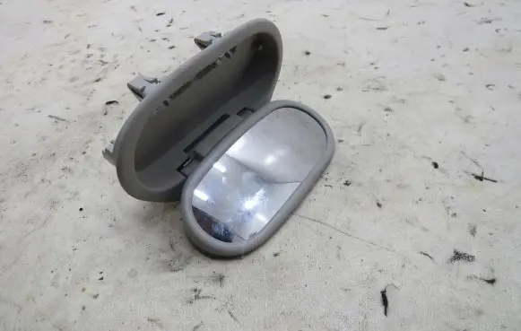 Renault Scenic III - Grand scenic III Rear view mirror (interior) 8200105136
