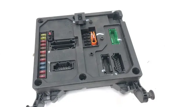 Volkswagen Sharan Fuse module S120042200A 7M3962258AC 2M2114B205BA