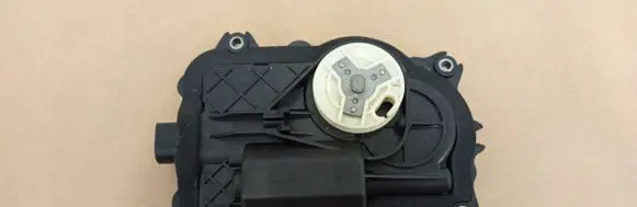 Bentley Continental Front door soft close latching motor 3D0837059B