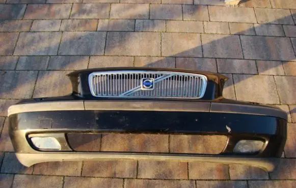Volvo V70 Front bumper
