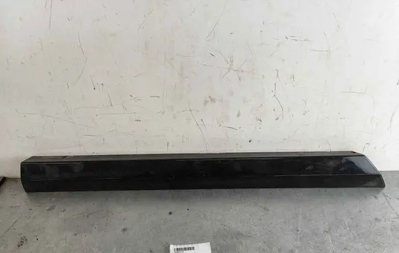 Volvo V70 Rear door trim (molding) 39884239