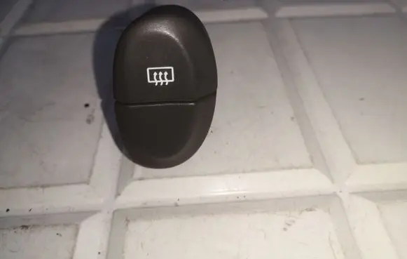 Renault Scenic I Windscreen/window heater switch 432965B