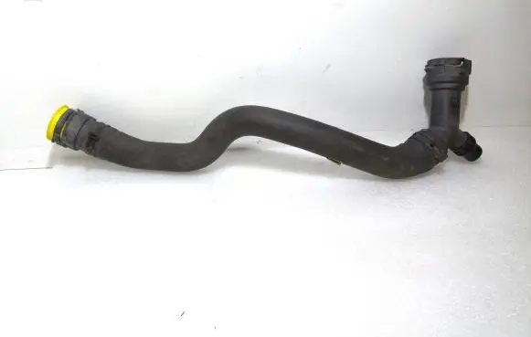 Audi A4 S4 B9 8W Engine coolant pipe/hose 8W0122101B DW007