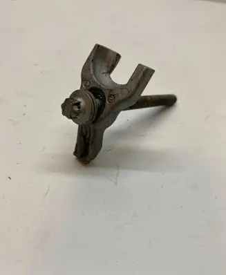 BMW 7 F01 F02 F03 F04 Fuel Injector clamp holder 