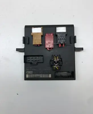 Audi A4 S4 B6 8E 8H Comfort/convenience module 8E0907279L