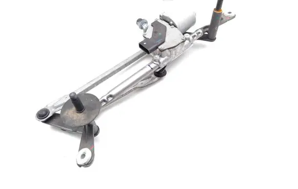 BYD Dolphin Front wiper linkage and motor EM2EU5205300 QGDJA43S