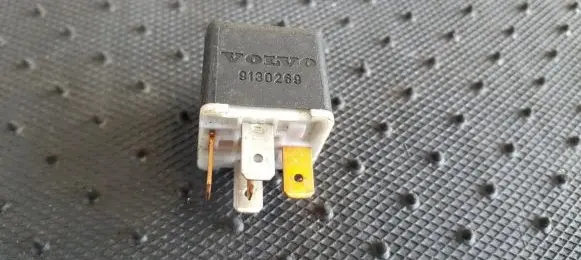Volvo S70 V70 V70 XC Other relay 9130269 4RA003510-73