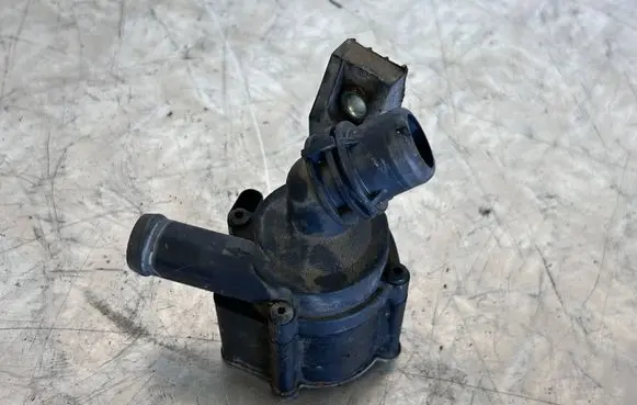 BMW X5M E70 Electric auxiliary coolant/water pump 9130387