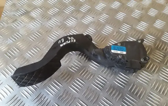 Skoda Superb B5 (3U) Accelerator throttle pedal 8D1723523N 6PV00837602