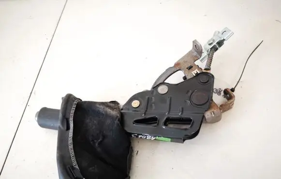 Handbrake/parking brake lever assembly
