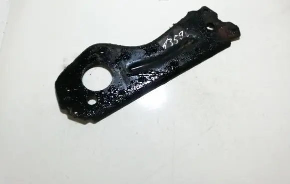 Volkswagen Jetta II Engine mounting bracket