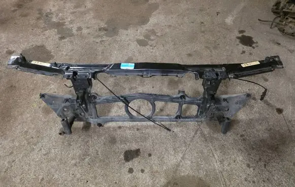 BMW 7 E38 Radiator support slam panel
