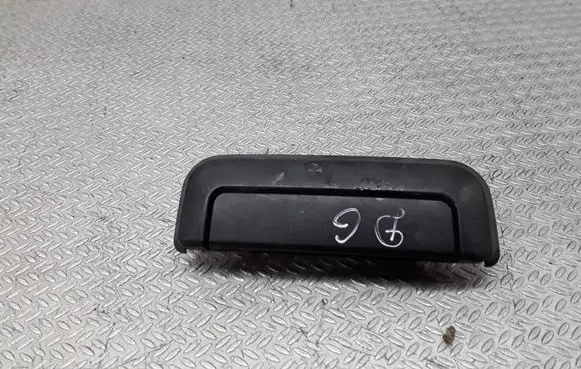 Mitsubishi Pajero Sport I Rear door exterior handle MR313807