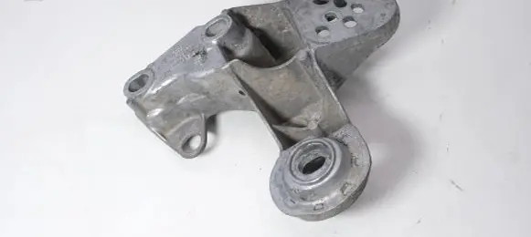 Audi A6 S6 C5 4B Engine mounting bracket 4B0199351B