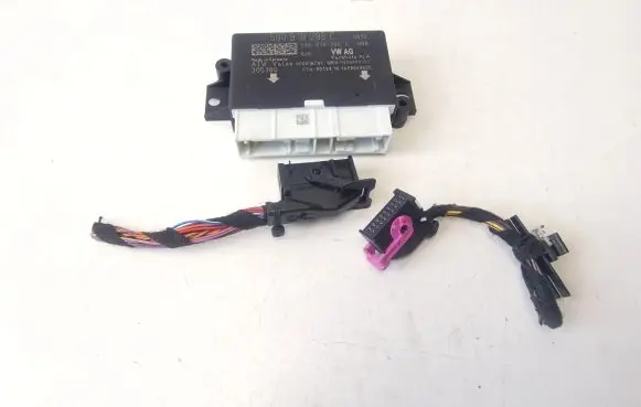 Volkswagen PASSAT B8 Parking PDC control unit/module 5Q0919298C