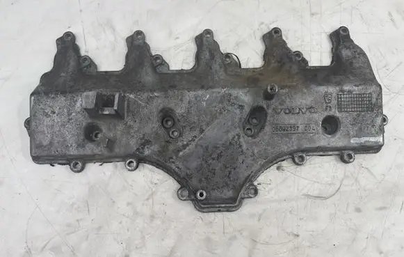 Volvo S60 Rocker cam cover 08692397