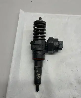 Volkswagen Sharan Fuel injectors set 038130073