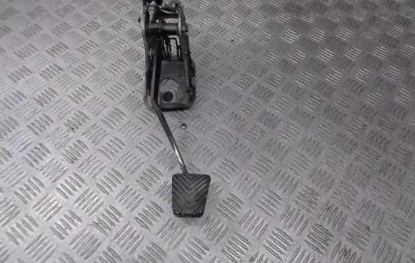 Hyundai i30 Accelerator throttle pedal bracket 32802-1H320